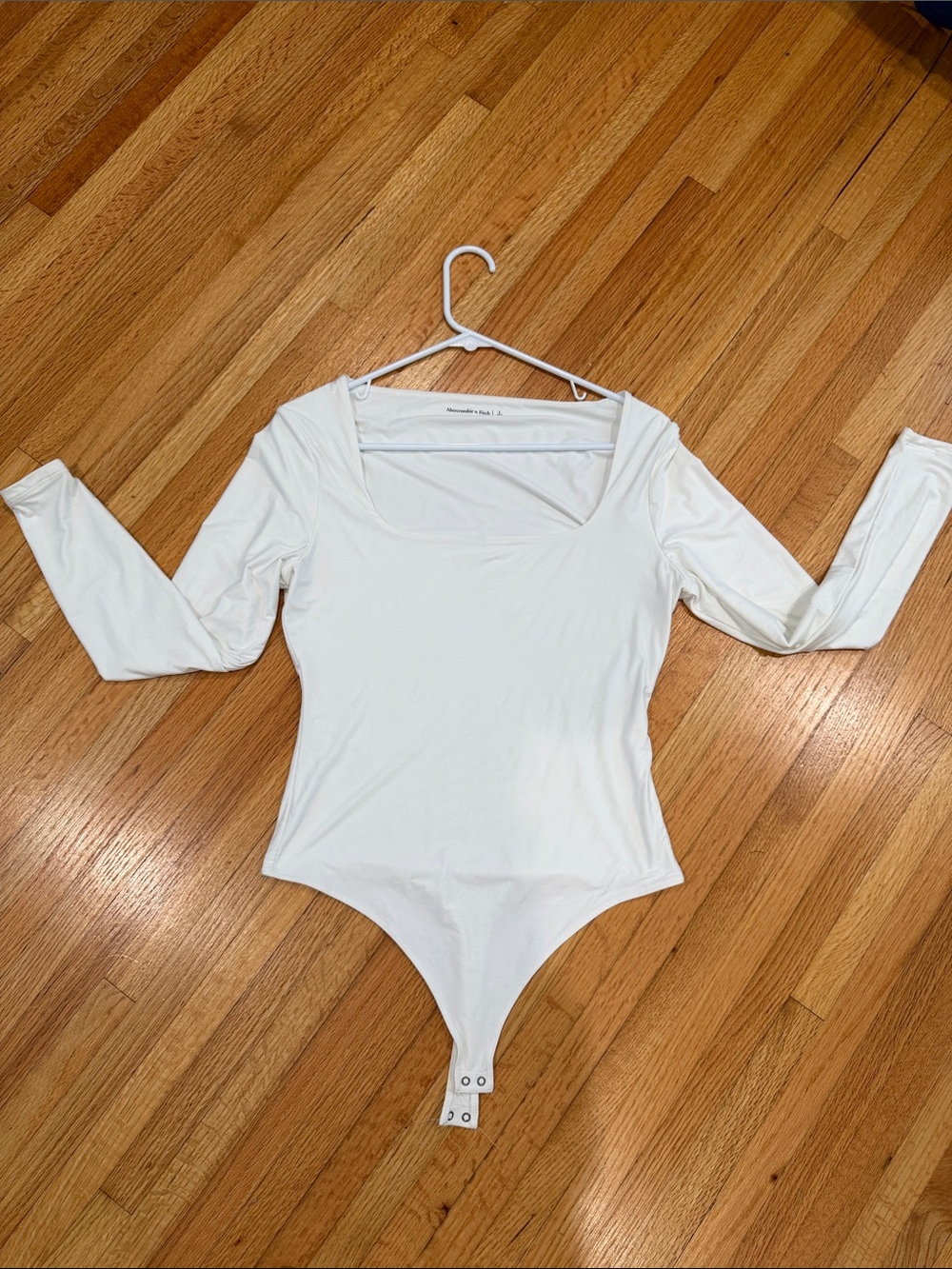Abercrombie & Fitch Long Sleeve Scoop Neck Bodysuit Size L